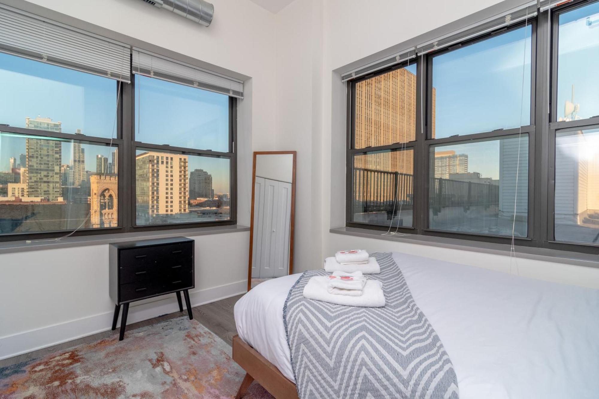 Mccormick Place 3Br Luxury Penthouse Duplex With Personal Rooftop And Optional Parking For 8 Guests In Chicago South Loop Eksteriør billede